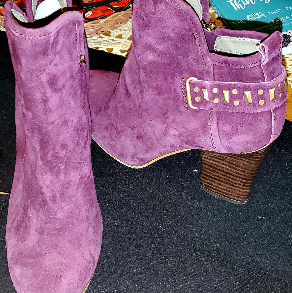 Latigo Suede Boots